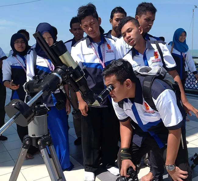 Kompleks Falak Al-Khawarizmi - cerapanMhari01_gp