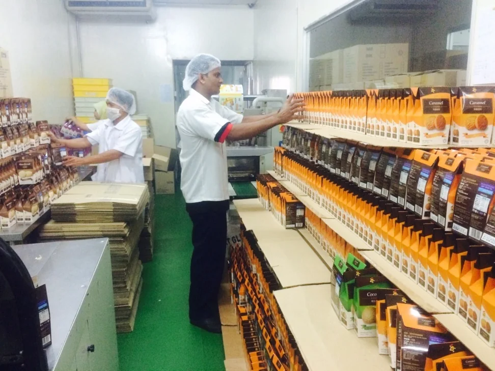 GAMBAR PRODUCTION — Packing Area — Moulding Area
